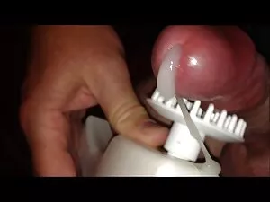 La bruna trattare co ...