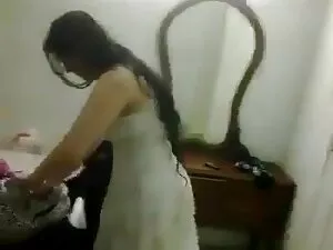 Il ragazzo si mise u ...
